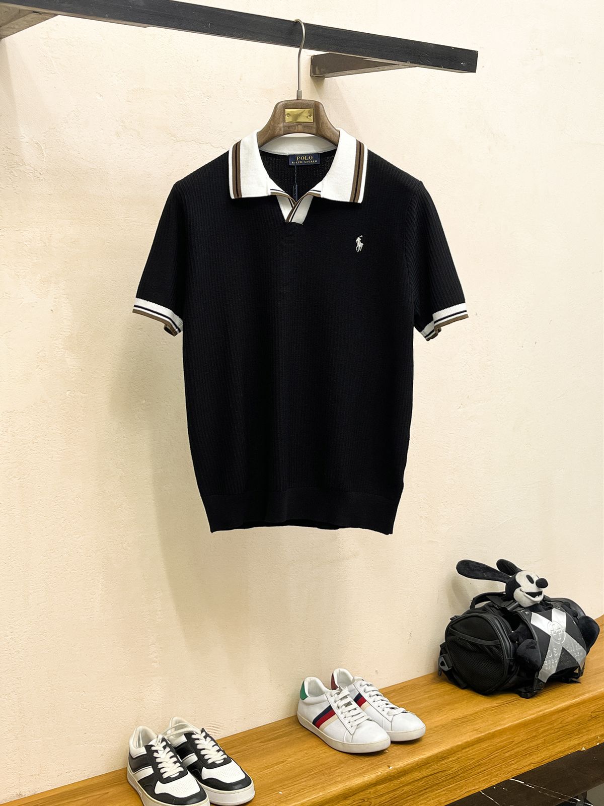 POLO T-SHIRT